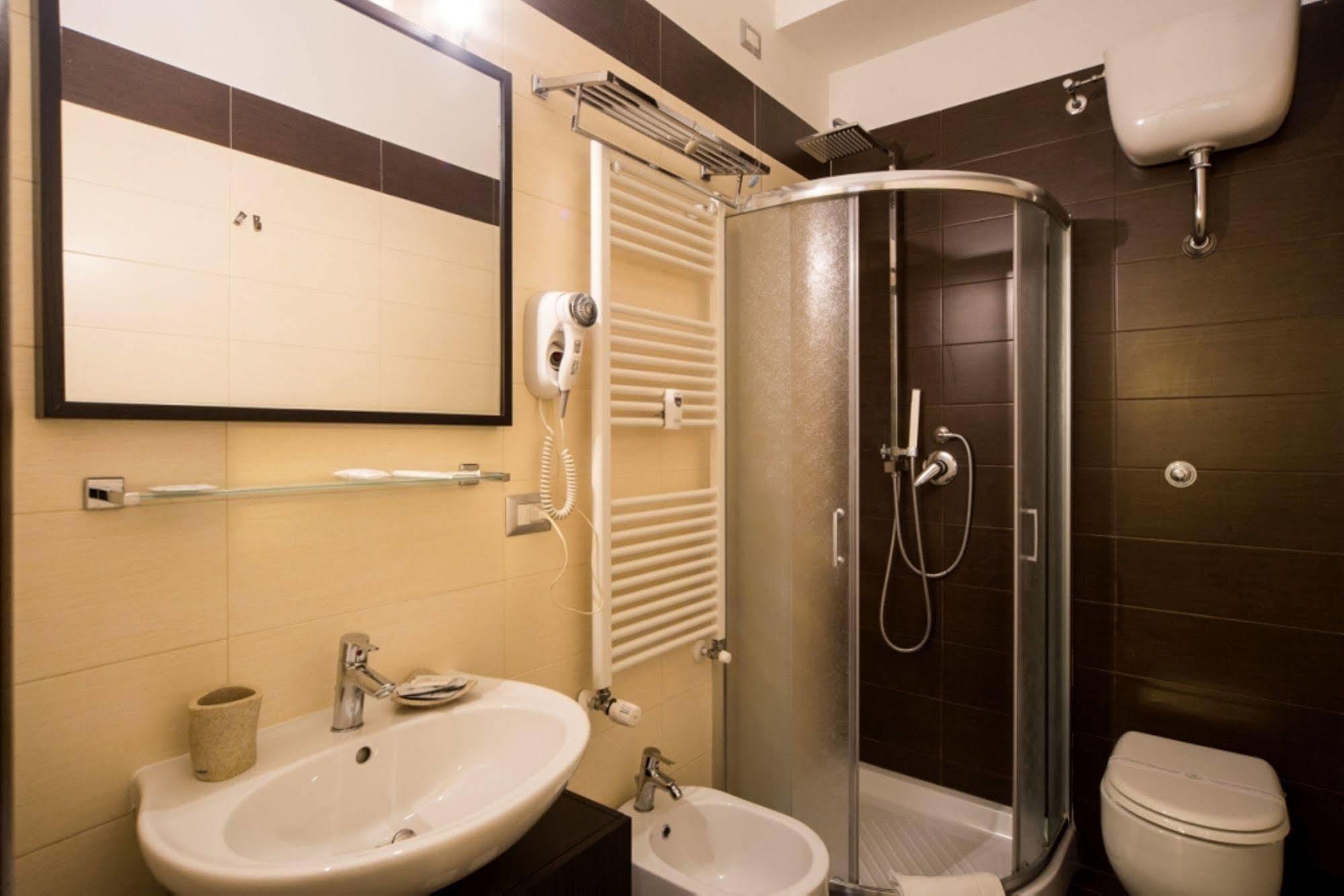 Mikale Rooms Roma Eksteriør bilde