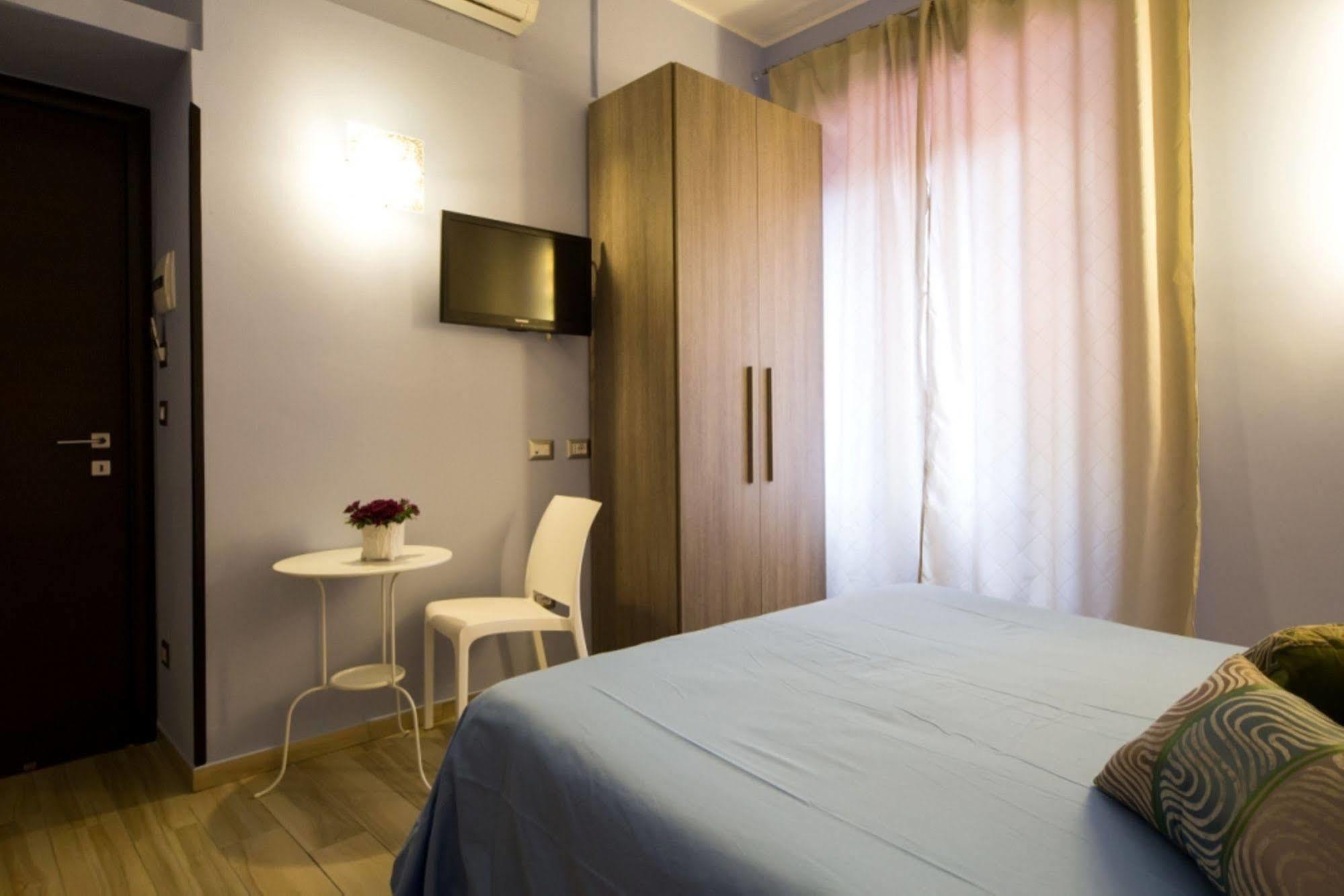 Mikale Rooms Roma Eksteriør bilde