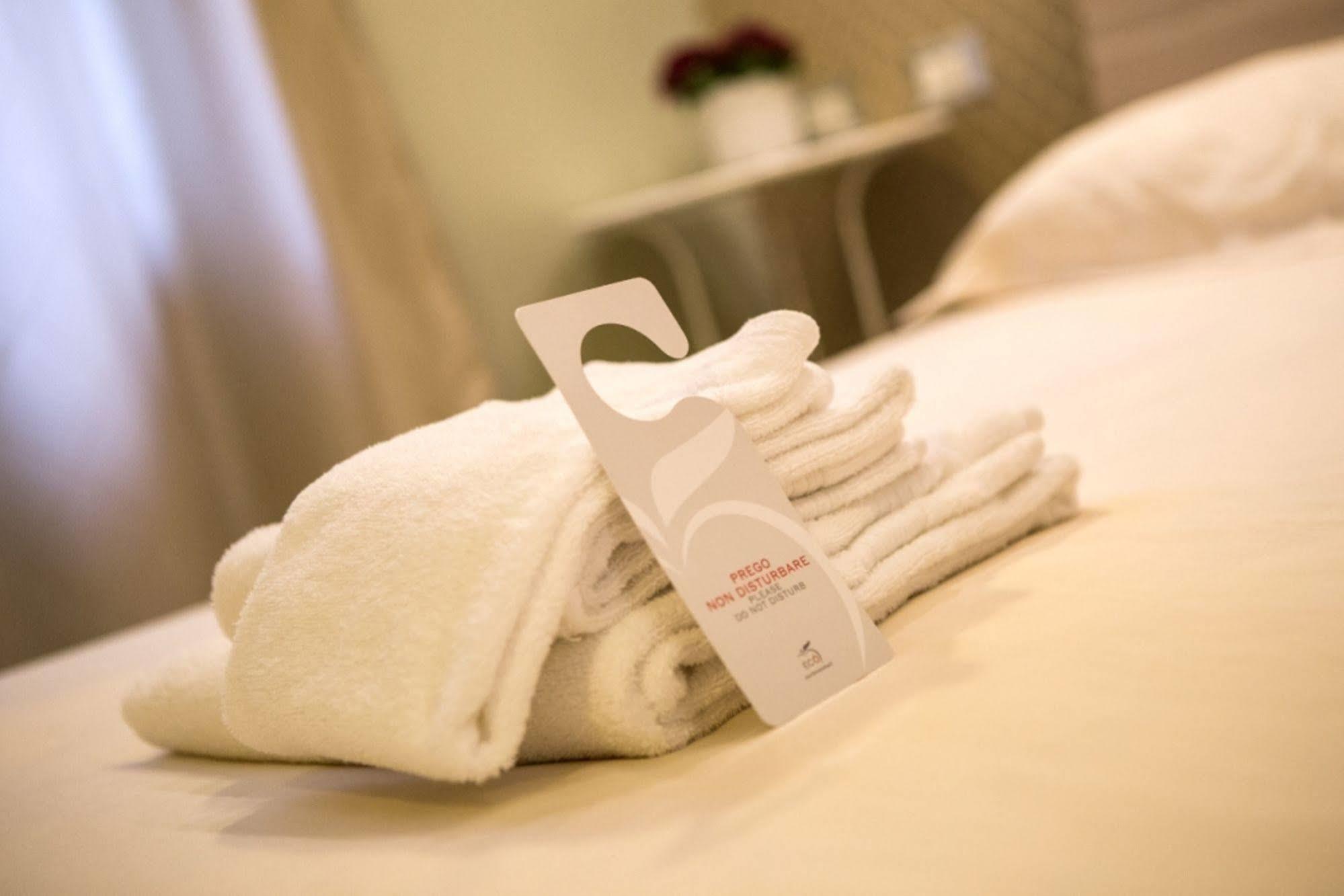 Mikale Rooms Roma Eksteriør bilde