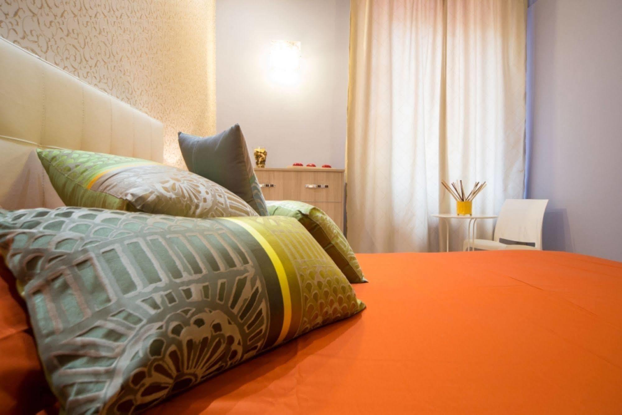 Mikale Rooms Roma Eksteriør bilde